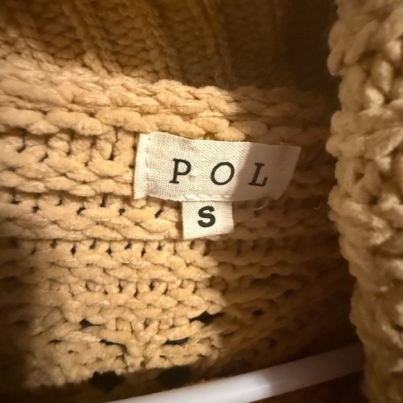 POL Camel Cropped Eyelet Cutout Turtle Neck Sweater - Picture 4 of 5